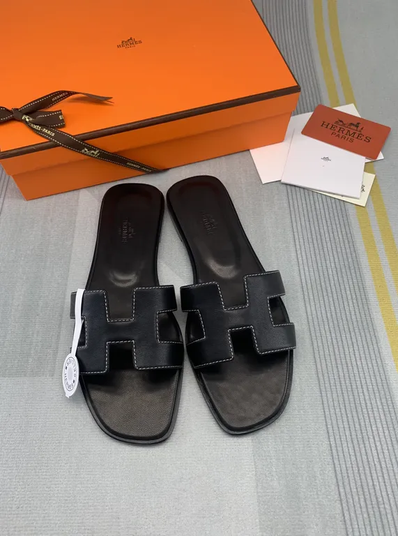 Hermes Shoe 